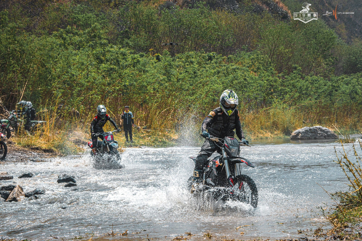 MotoTec Venom 72V/50Ah 12,000W Off-Road Electric Dirt Bike